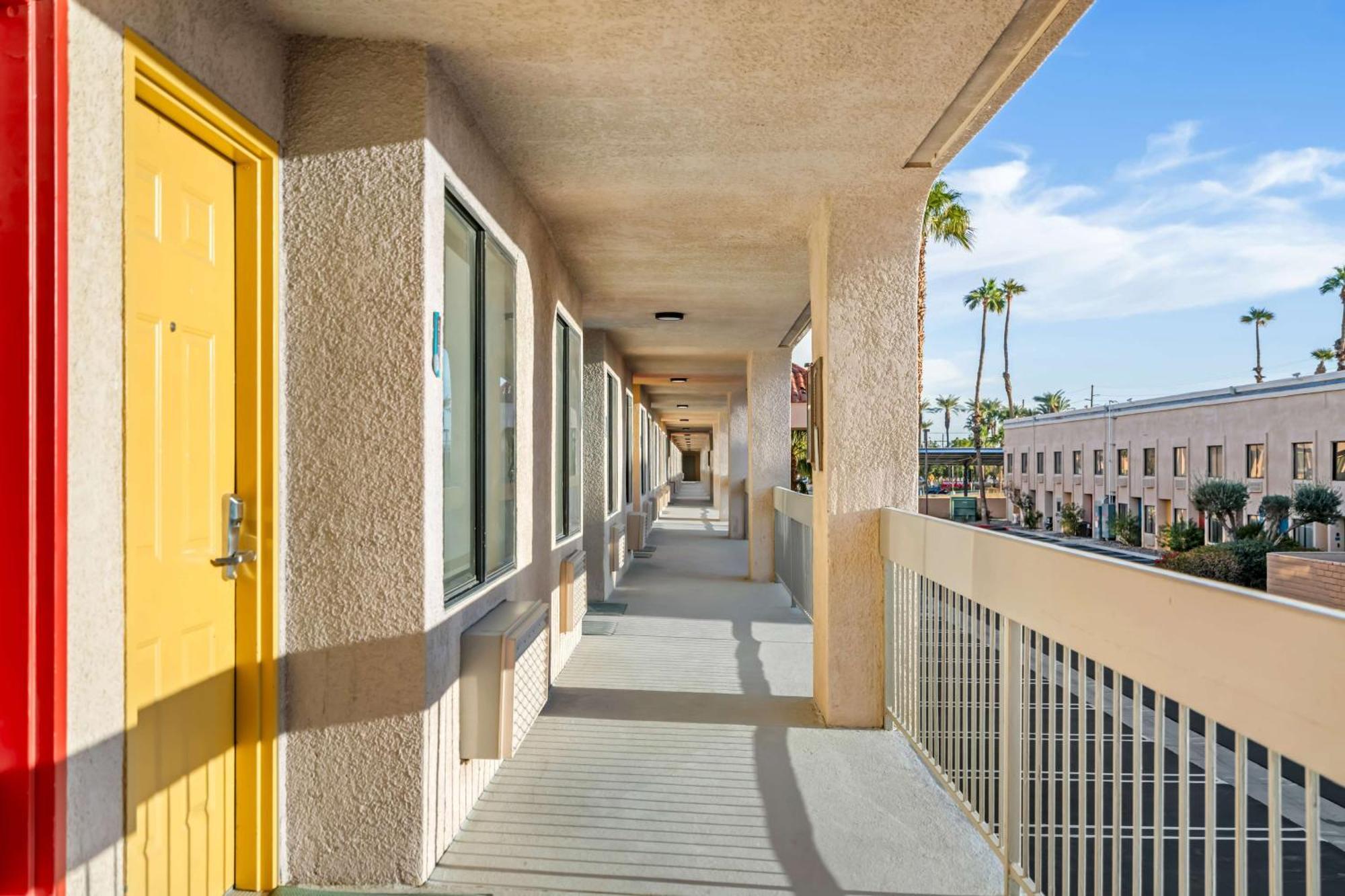 Signature Inn Indio I-10 Экстерьер фото